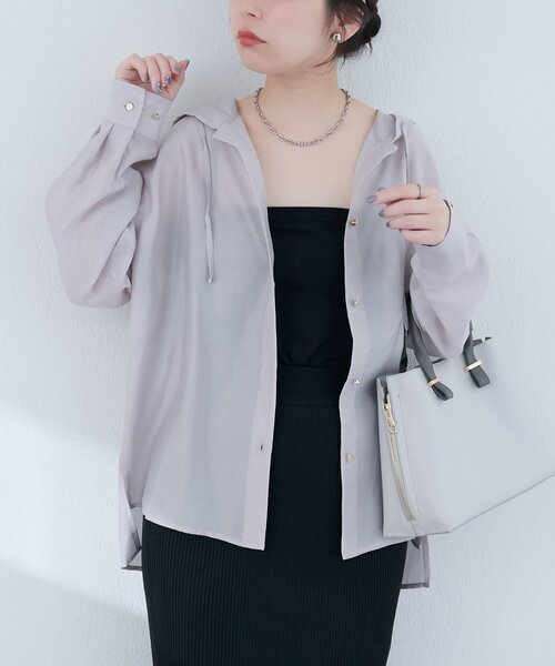 natural couture(ナチュラルクチュール)の「【sherbet line】接触冷感 フーデッド羽織シャツ(シャツ/ブラウス・レディース・ブラック/サックスブルー/グレー/オフホワイト・FREE)」の3枚目の写真