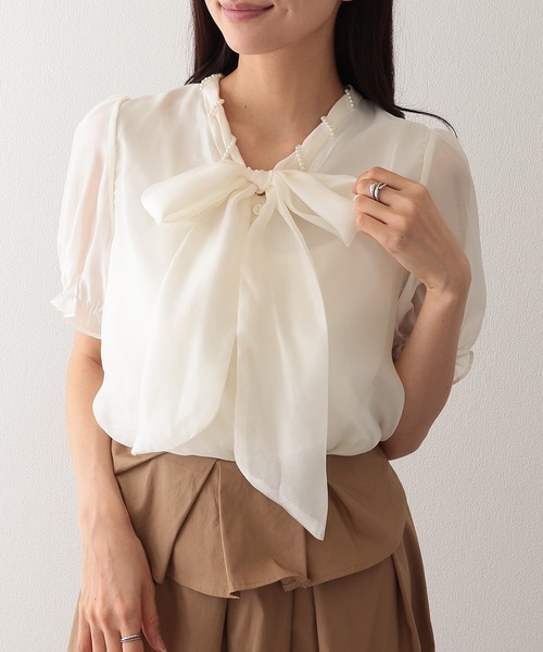 Lace Ladies(レースレディース)の「ボウタイ リボン パール 半袖 パフスリーブ ブラウス(シャツ/ブラウス・レディース・アイボリー・M)」の3枚目の写真