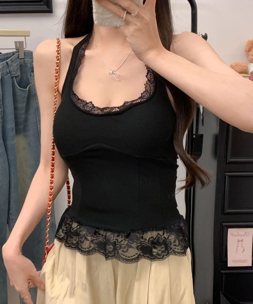 Miniministore(ミニミニストア)の「裾フリルレースホルターネックタンクトップ(タンクトップ・レディース・ホワイト/ベージュ/ピンク/その他/ブラック・FREE)」の3枚目の写真