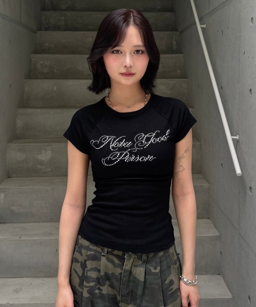 ZIPPER CLUB(ZIPPER CLUB ジッパークラブ)の「Edge letter Tshirt(Tシャツ/カットソー・レディース・ホワイト/ブラック・LARGE/MEDIUM/SMALL)」の2枚目の写真