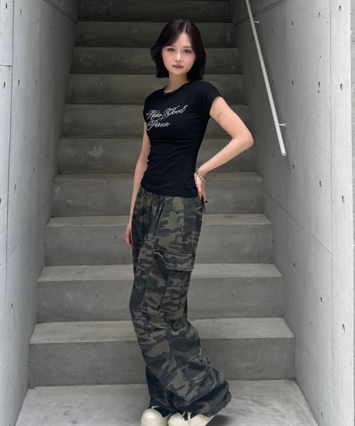 ZIPPER CLUB(ZIPPER CLUB ジッパークラブ)の「Edge letter Tshirt(Tシャツ/カットソー・レディース・ホワイト/ブラック・LARGE/MEDIUM/SMALL)」の14枚目の写真