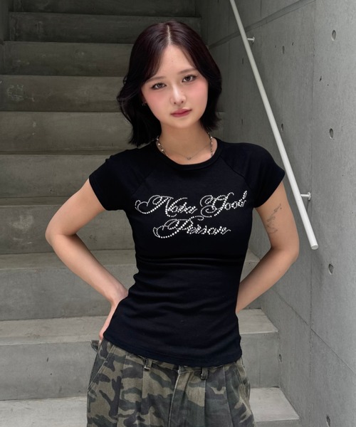 ZIPPER CLUB(ZIPPER CLUB ジッパークラブ)の「Edge letter Tshirt(Tシャツ/カットソー・レディース・ホワイト/ブラック・LARGE/MEDIUM/SMALL)」の5枚目の写真