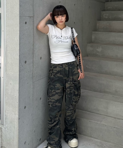 ZIPPER CLUB(ZIPPER CLUB ジッパークラブ)の「Edge letter Tshirt(Tシャツ/カットソー・レディース・ホワイト/ブラック・LARGE/MEDIUM/SMALL)」の12枚目の写真