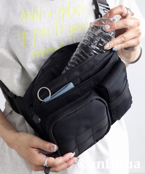 antiqua（アンティカ）の「ミニショルダーバッグ（ショルダーバッグ・レディース・ブラック・FREE）」の2枚目の写真