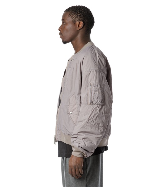 Sandinista（サンディニスタ）の「MA-1 - Overdyed / 後染めエムエーワン（MA-1・メンズ・ブラック/グレー・LARGE/MEDIUM/SMALL）」の15枚目の写真