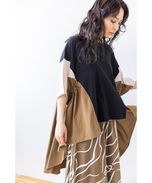 OSMOSIS(オズモーシス)の「サイドギャザープルオーバー(Tシャツ/カットソー・レディース・ブラック/カーキ/アイボリー・ONE SIZE)」の5枚目の写真