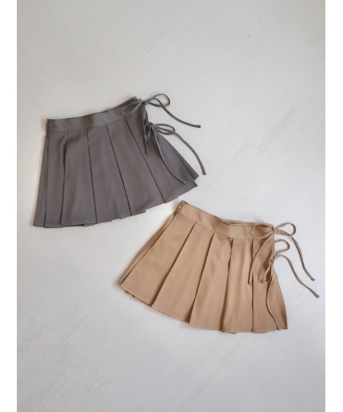 JUMELLE(ジュメロ)の「wrap pleats skirt(スカート・レディース・グレー/ベージュ・MEDIUM)」の3枚目の写真