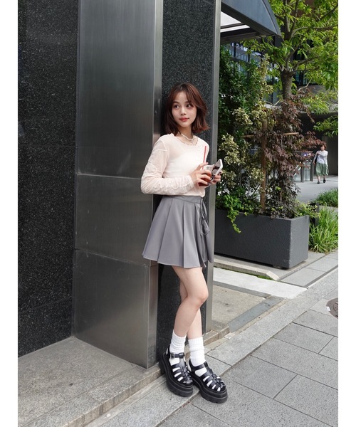 JUMELLE(ジュメロ)の「wrap pleats skirt(スカート・レディース・グレー/ベージュ・MEDIUM)」の19枚目の写真