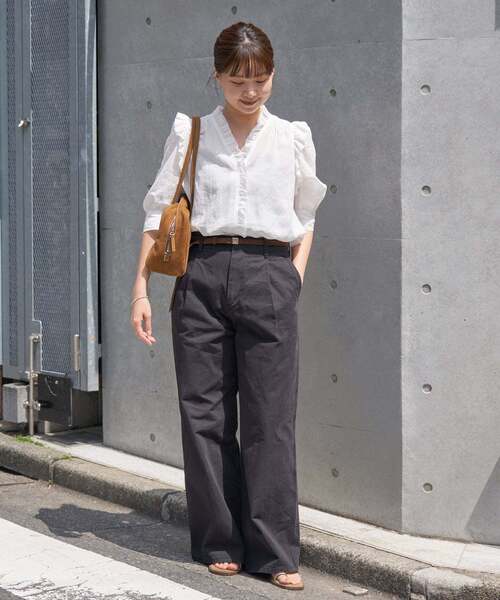 IENA（イエナ）の「《追加》コットンシュリンクフリルハーフスリーブブラウス（シャツ/ブラウス・レディース・サックスブルー/ホワイト/ネイビー・38/36）」の4枚目の写真