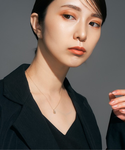 Jewel closet by L&Co.（ジュエルクローゼットバイエルアンドコー）の「K10 ダイヤモンド ピアス（ピアス（両耳用）・レディース・ゴールド系2/ゴールド系1・FREE）」の6枚目の写真