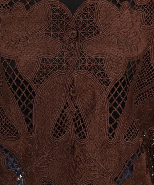 mysty woman（ミスティウーマン）の「パッチワークレースシャツカーディガン 581471（シャツ/ブラウス・レディース・ブラック/ブラウン/アイボリー・FREE）」の19枚目の写真