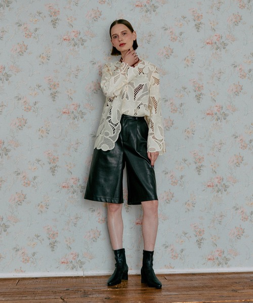 mysty woman（ミスティウーマン）の「パッチワークレースシャツカーディガン 581471（シャツ/ブラウス・レディース・ブラック/ブラウン/アイボリー・FREE）」の6枚目の写真