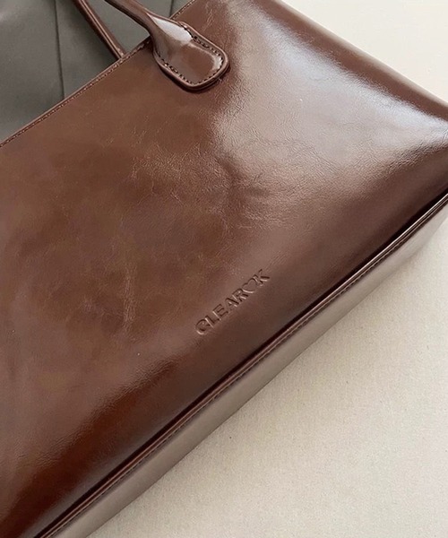 pumpkin port(パンプキンポート)の「BIGハートチャーム付 横長 スクエア ボストンBAG(ボストンバッグ・レディース・レッド/ブラウン/アイボリー/ブラック・FREE)」の7枚目の写真