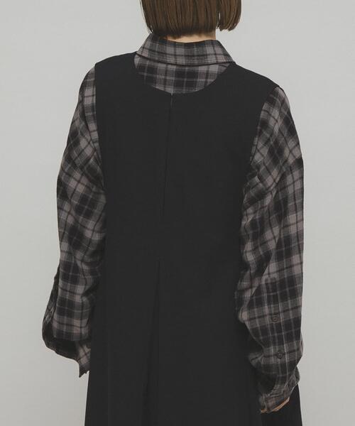 KBF（ケイビーエフ）の「『一部WEB限定カラー』2WAYフレアジャンパースカート（ワンピース・レディース・ブラック/ブラウン系その他/チャコールグレー/ネイビー・36/38）」の14枚目の写真