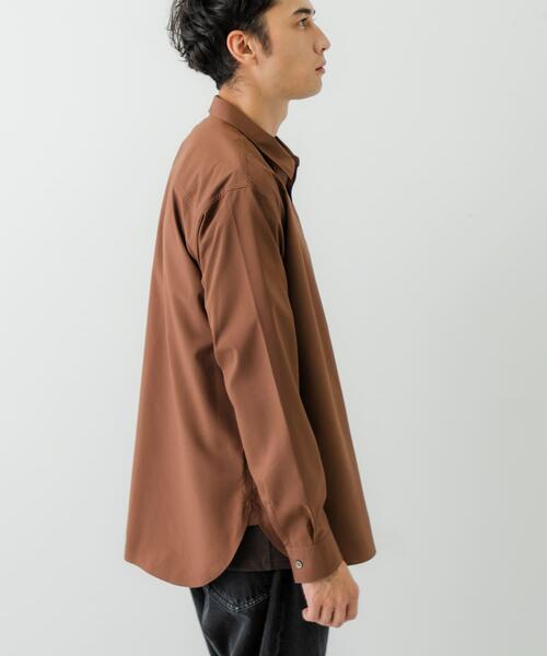 URBAN RESEARCH(アーバンリサーチ)の「Typewriter Washed Shirts(シャツ/ブラウス・メンズ・ベージュ/ネイビー/ブラウン/オフホワイト・MEDIUM/LARGE)」の22枚目の写真