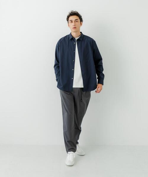 URBAN RESEARCH(アーバンリサーチ)の「Typewriter Washed Shirts(シャツ/ブラウス・メンズ・ベージュ/ネイビー/ブラウン/オフホワイト・MEDIUM/LARGE)」の6枚目の写真