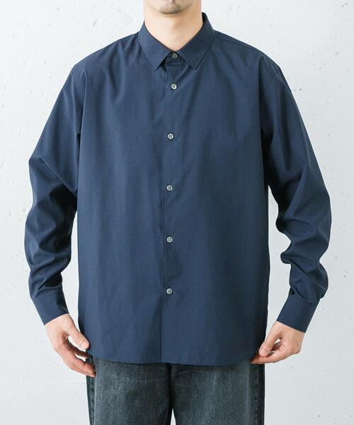 URBAN RESEARCH(アーバンリサーチ)の「Typewriter Washed Shirts(シャツ/ブラウス・メンズ・ベージュ/ネイビー/ブラウン/オフホワイト・MEDIUM/LARGE)」の7枚目の写真