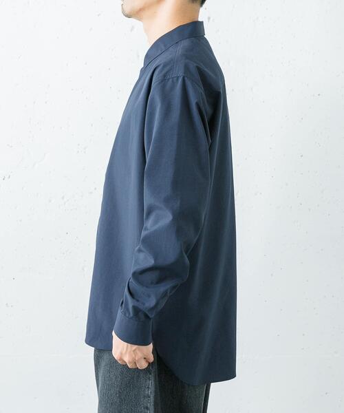 URBAN RESEARCH(アーバンリサーチ)の「Typewriter Washed Shirts(シャツ/ブラウス・メンズ・ベージュ/ネイビー/ブラウン/オフホワイト・MEDIUM/LARGE)」の8枚目の写真
