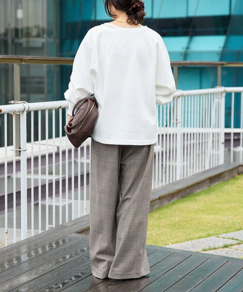 RIVE DROITE（リヴドロワ）の「【新色追加/抜け感◎】ハーフZIPスウェット（スウェット・レディース・ライトベージュ/グレー/ブラック/ホワイト/モカ・FREE）」の8枚目の写真