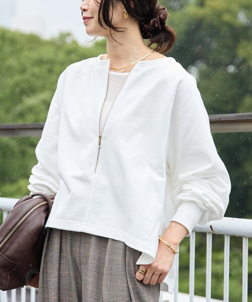 RIVE DROITE（リヴドロワ）の「【新色追加/抜け感◎】ハーフZIPスウェット（スウェット・レディース・ライトベージュ/グレー/ブラック/ホワイト/モカ・FREE）」の6枚目の写真