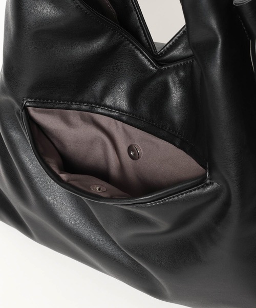 BAYFLOW（ベイフロー）の「【A4サイズ対応】編みハンドルホーボーバッグ / スウェード / フェイクレザー / トートバッグ（トートバッグ・レディース・ブラック/ベージュ/ブラウン・FREE）」の21枚目の写真