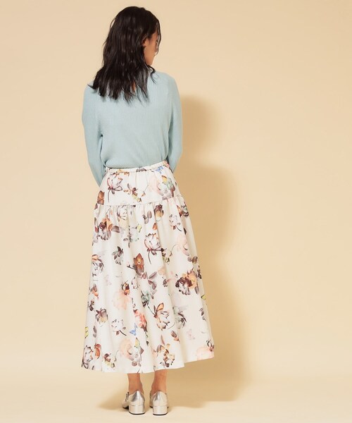Sunauna(スーナウーナ)の「【COLLECTION LINE】花柄タックスカート(スカート・レディース・ベージュ系その他4/ブラック系・40/38)」の15枚目の写真