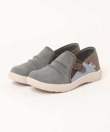 moz | moz(モズ)ベルトアクセントシャーリングカジュアルシューズ(スリッポン)