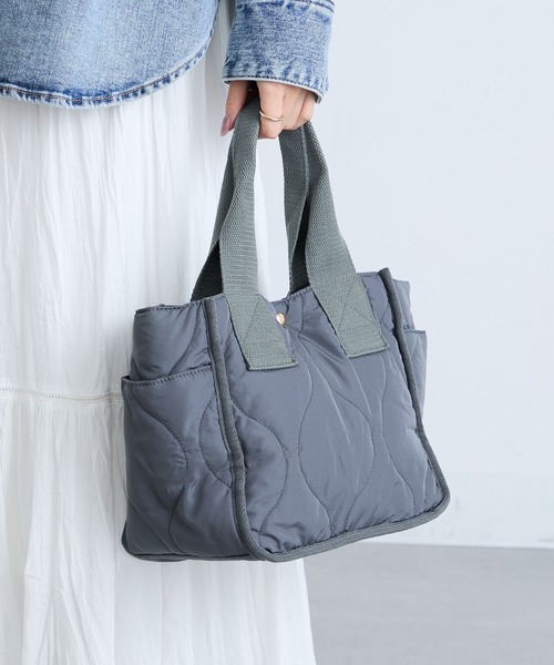 A by MAGASIN DE MODE(エーバイマガジンデモード)の「【A By MAGASIN DE MODE】キルトプチトート SNBD(トートバッグ・レディース・アイボリー/ブラック/チャコールグレー/ベージュ・FREE)」の3枚目の写真