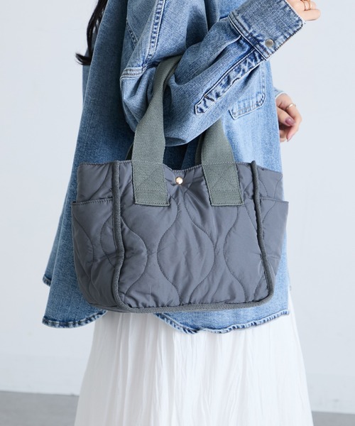 A by MAGASIN DE MODE(エーバイマガジンデモード)の「【A By MAGASIN DE MODE】キルトプチトート SNBD(トートバッグ・レディース・アイボリー/ブラック/チャコールグレー/ベージュ・FREE)」の15枚目の写真