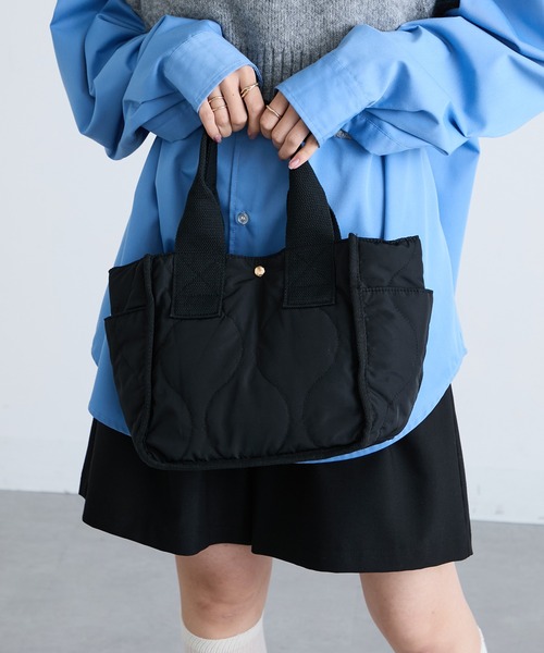 A by MAGASIN DE MODE(エーバイマガジンデモード)の「【A By MAGASIN DE MODE】キルトプチトート SNBD(トートバッグ・レディース・アイボリー/ブラック/チャコールグレー/ベージュ・FREE)」の10枚目の写真