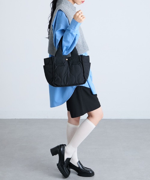 A by MAGASIN DE MODE(エーバイマガジンデモード)の「【A By MAGASIN DE MODE】キルトプチトート SNBD(トートバッグ・レディース・アイボリー/ブラック/チャコールグレー/ベージュ・FREE)」の13枚目の写真