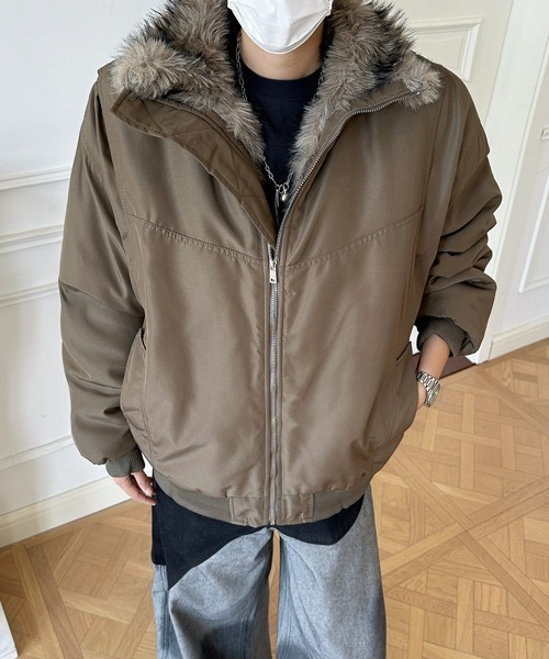 FVLMEN（フルメン）の「【FVLMEN】stand neck fur zip jacket/スタンドネック ファー ジップ ジャケット（ブルゾン・メンズ・カーキ/ブラック・X-LARGE/LARGE/MEDIUM）」の22枚目の写真