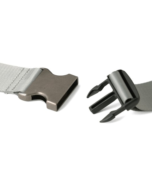 X-girl（エックスガール）の「MULTI POCKET SHOULDER BAG（ショルダーバッグ・レディース・グレー/ブラック・ONE SIZE）」の10枚目の写真