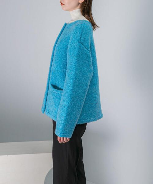 URBAN RESEARCH ROSSO WOMEN（アーバンリサーチ　ロッソ）の「『WEB/一部店舗限定』ウール混ブークレニットジャケット（その他アウター・レディース・ブルー/オフホワイト/グレー・FREE）」の17枚目の写真