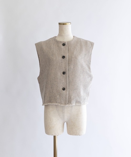 EN NEUME(エンノイム)の「Cropped Tweed Gilet(ベスト・レディース・ライトグレー/ブラック・FREE)」の12枚目の写真