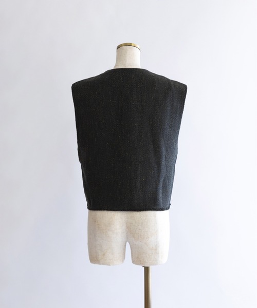 EN NEUME(エンノイム)の「Cropped Tweed Gilet(ベスト・レディース・ライトグレー/ブラック・FREE)」の16枚目の写真