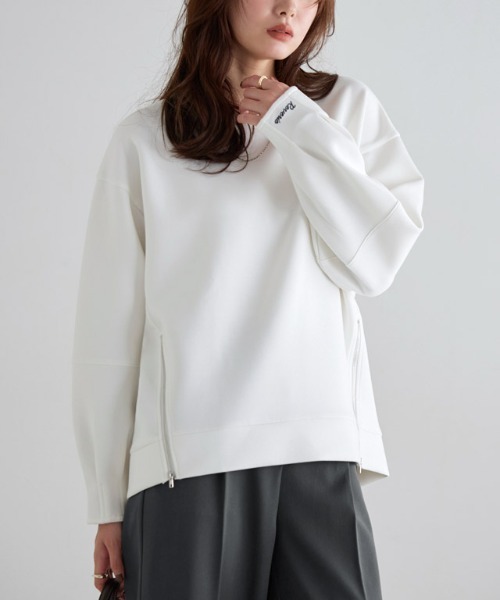 Pierrot（ピエロ）の「【刺繍入り】サイドジップダンボールスウェット（スウェット・レディース・ネイビー/杢グレー/オフホワイト・L/M）」の2枚目の写真