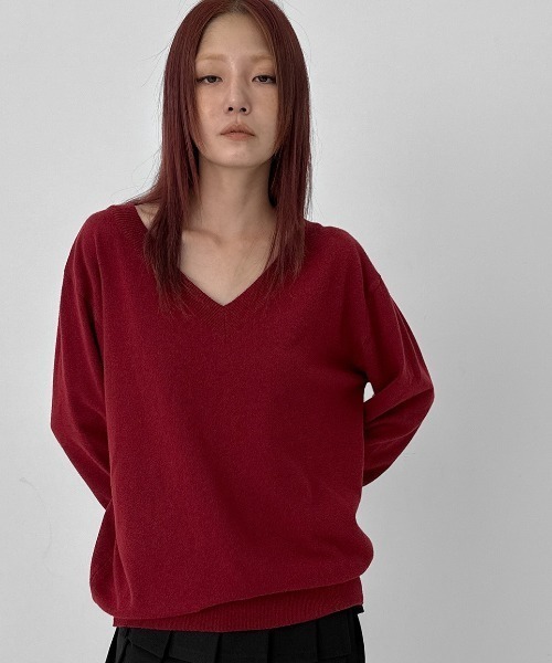 BLACKUP（ブラックアップ）の「[MADE] ブドゥリルーズフィットVネックニット（ニット/セーター・レディース・ワイン/ブラック/グレー/ブラウン/ネイビー・FREE）」の5枚目の写真