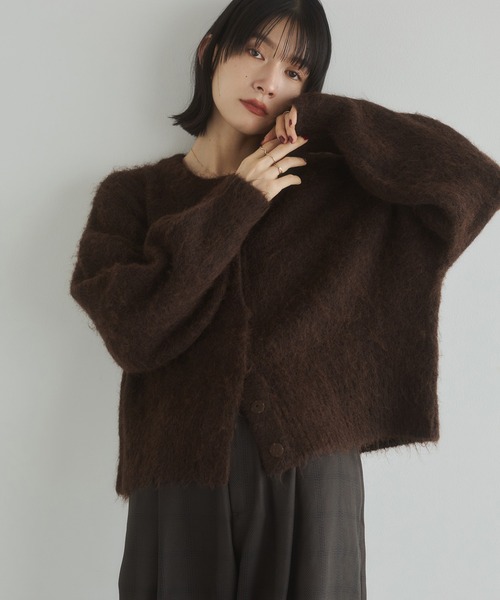hunch(ハンチ)の「シャギー ミックスカラー起毛 ノーカラー 2WAYカーディガン(カーディガン/ボレロ・レディース・ダークブラウン/オフホワイト/ブルーパープル/ピンク/グレー/ライトグリーン/ライトピンク/ライトブラウン・FREE)」の15枚目の写真