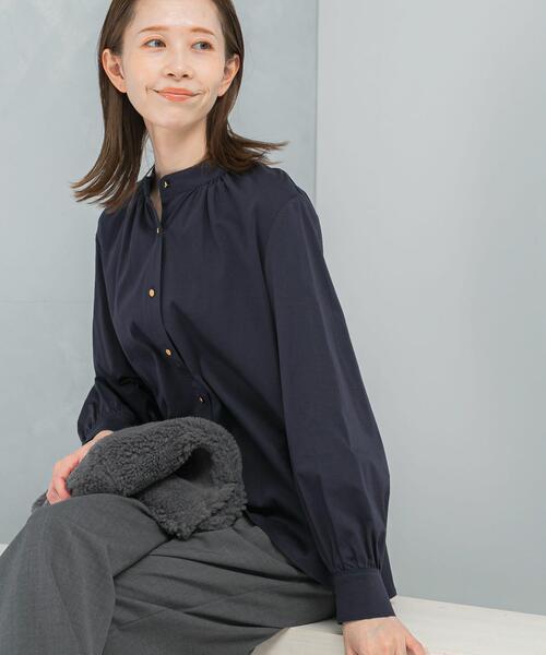 URBAN RESEARCH ROSSO WOMEN（アーバンリサーチ　ロッソ）の「『WEB限定』デザインボタンカットソーブラウス（シャツ/ブラウス・レディース・オフホワイト/ネイビー・FREE）」の10枚目の写真