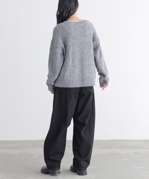 for/c(フォーシー)の「抜け感Vネックニットトップス【サスティナブル】(ニット/セーター・レディース・アイボリー/ブルー/グレー・LL/L/M)」の19枚目の写真