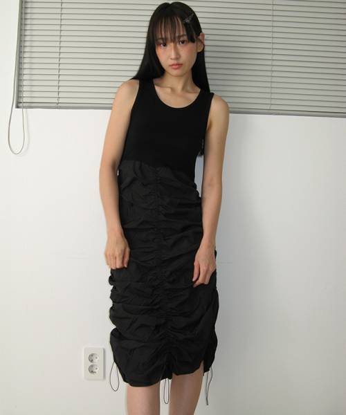 RONRON（ロンロン）の「SLEEVELESS SHIRRING DRESS BLACK（ワンピース・レディース・その他・FREE）」の2枚目の写真