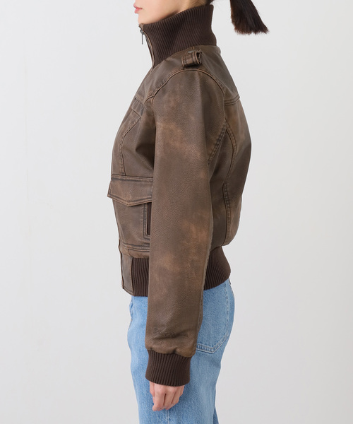 Guess(ゲス)の「GUESS/ゲス GO PU LEATHER AVIATOR BOMBER(ブルゾン・レディース・ブラウン・SMALL)」の7枚目の写真