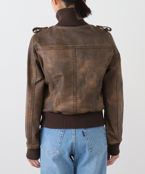 Guess(ゲス)の「GUESS/ゲス GO PU LEATHER AVIATOR BOMBER(ブルゾン・レディース・ブラウン・SMALL)」の8枚目の写真
