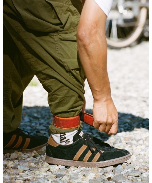 adidas Originals（アディダスオリジナルス）の「【限定別注モデル】 adidas TOBACCO for KICKS LAB. / アディダス タバコ キックスラボ / HQ9184（スニーカー・メンズ・ブラック・22cm/22.5cm/23cm/24cm/24.5㎝/25cm/25.5cm/26cm/26.5cm/27cm/27.5cm/28cm/28.5cm/29cm/29.5cm/30cm/30.5cm/31cm）」の8枚目の写真