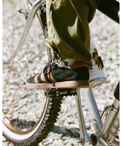 adidas Originals（アディダスオリジナルス）の「【限定別注モデル】 adidas TOBACCO for KICKS LAB. / アディダス タバコ キックスラボ / HQ9184（スニーカー・メンズ・ブラック・22cm/22.5cm/23cm/24cm/24.5㎝/25cm/25.5cm/26cm/26.5cm/27cm/27.5cm/28cm/28.5cm/29cm/29.5cm/30cm/30.5cm/31cm）」の9枚目の写真