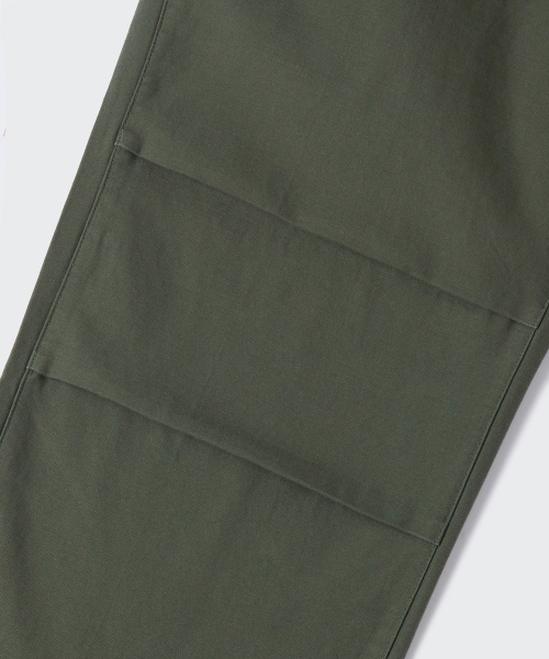 MUSINSA STANDARD（ムシンサスタンダード）の「ホワイトサテンパラシュートパンツ[カーキ]（その他パンツ・メンズ・その他・34/36/38/40/42/26/27/28/29/30/31/32/33）」の7枚目の写真