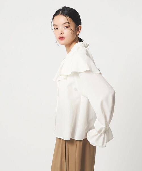 EMMEL REFINES（エメルリファインズ）の「＜EMMEL REFINES＞EM フィブリルサテン ネックタック フリル ブラウス（シャツ/ブラウス・レディース・クリーム・FREE）」の6枚目の写真
