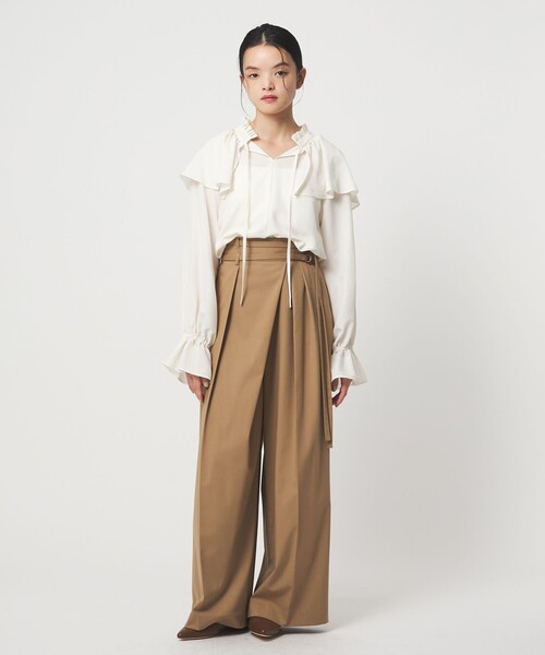 EMMEL REFINES（エメルリファインズ）の「＜EMMEL REFINES＞EM フィブリルサテン ネックタック フリル ブラウス（シャツ/ブラウス・レディース・クリーム・FREE）」の7枚目の写真