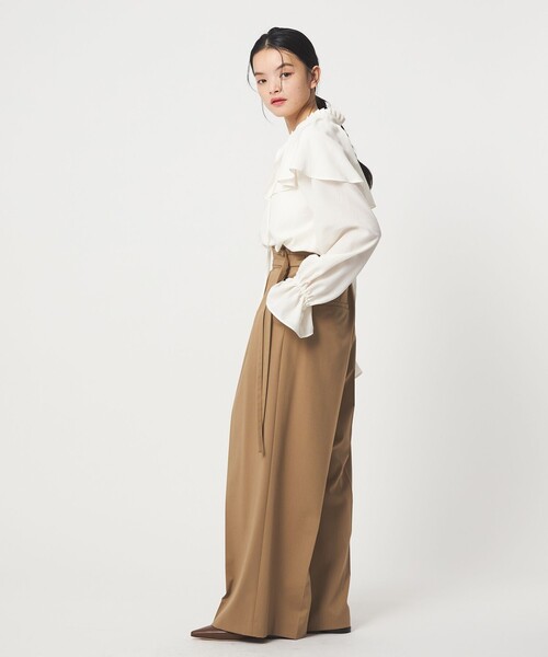 EMMEL REFINES（エメルリファインズ）の「＜EMMEL REFINES＞EM フィブリルサテン ネックタック フリル ブラウス（シャツ/ブラウス・レディース・クリーム・FREE）」の8枚目の写真